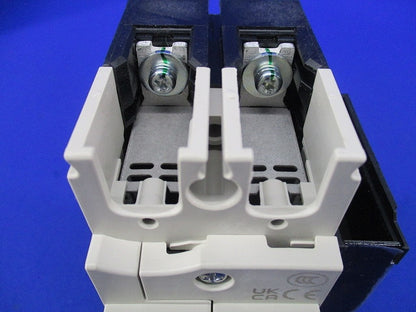 ノーヒューズブレーカ2P15A(アラームスイッチ付) NF32-SV