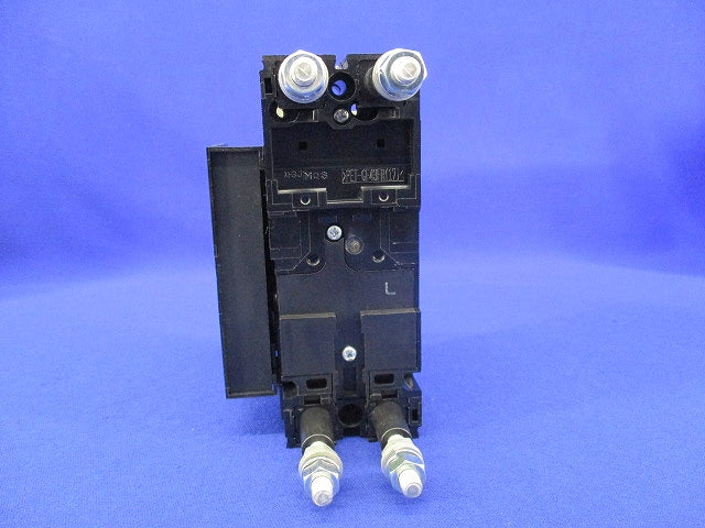 ノーヒューズブレーカ2P15A(アラームスイッチ付) NF32-SV