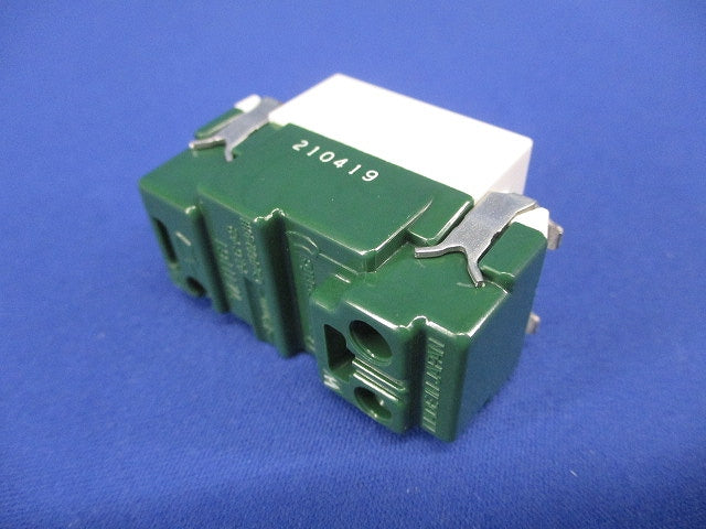 埋込抜け止め接地コンセント(10個入) WN1161