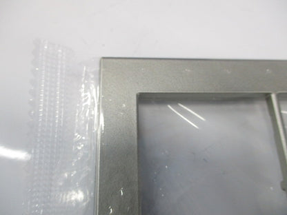 スイッチプレート3連用(10個入)シルバー QWP-3