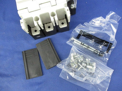 ヒューズフリー遮断器3P30A FXK60-S