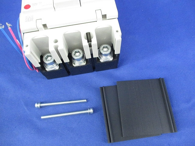 ノーヒュズブレーカ 3P125A NF125-CV