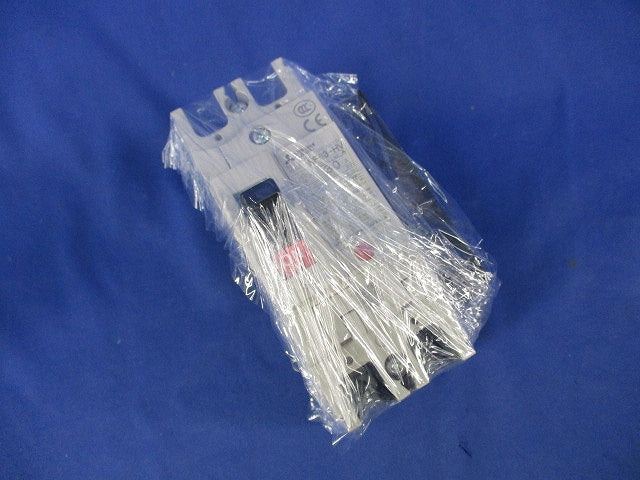 ノーヒューズブレーカ2P30A(アラームスイッチ付) NF63-HV