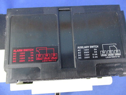 ノーヒューズブレーカ2P30A(アラームスイッチ付) NF63-HV