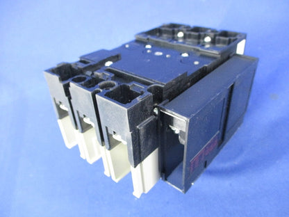 ノーヒューズブレーカ3P50A NF63-CV