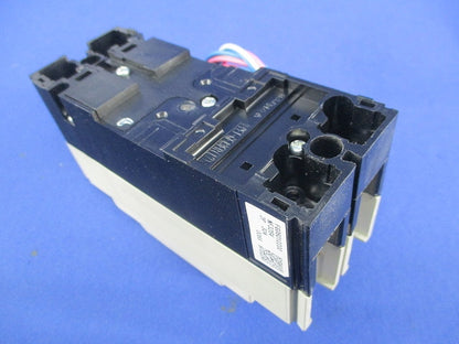 ノーヒューズブレーカ2P30A　NF32-SV