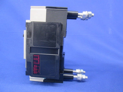 ノーヒューズ遮断器2P10A(アラームスイッチ付) NF32SV