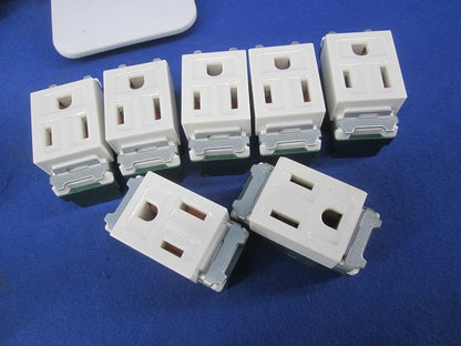 埋込接地コンセントセット(メーカー混在11個入)(ホワイト) WN1101