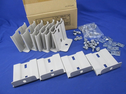 QRラック用盤取付金具(6対入) QRU1