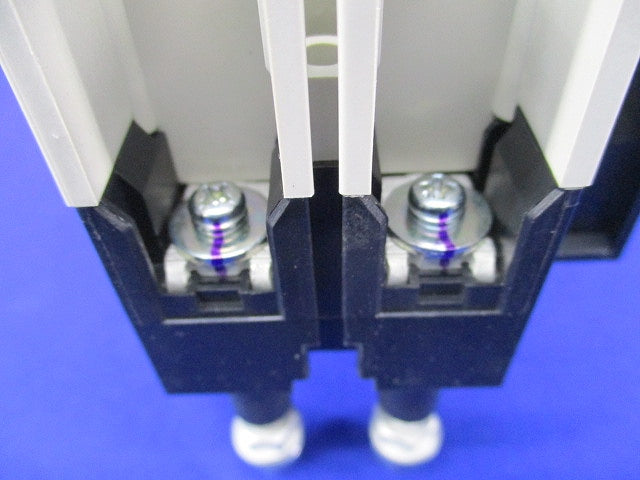 ノーヒューズブレーカ2P20A(アラームスイッチ付) NF32-SV