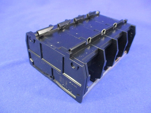 セルフアップ式端子台4P(取り外し品) PT-100L