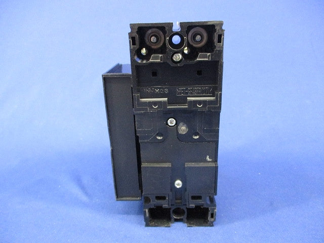 ノーヒューズブレーカ2P30A(アラームスイッチ付) NF32-SV