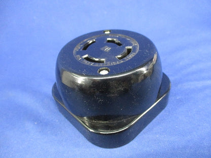 引掛形露出コンセント 4221