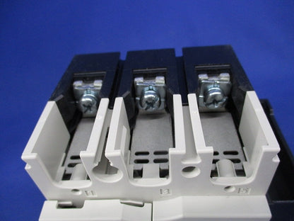 漏電遮断器3P3E15A NV32-SV