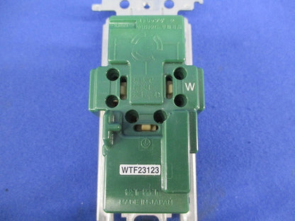 接地2P15A引掛埋込ダブルコンセント(6個入)National WTF23123