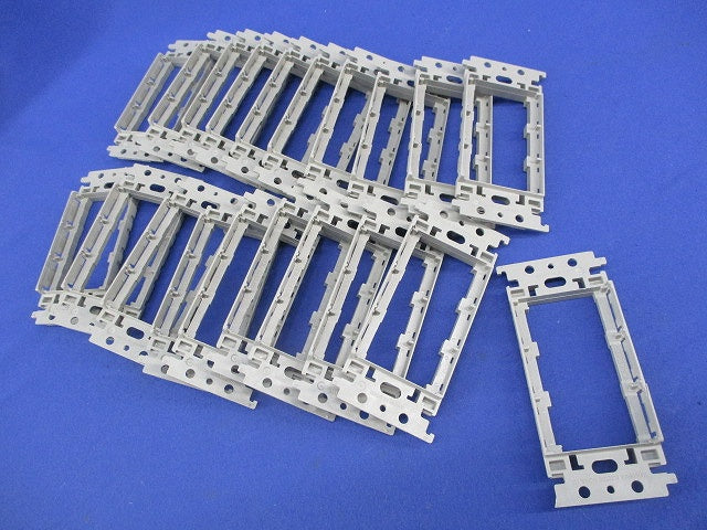 埋込絶縁コンセント取付枠(20個入) WTF3710K