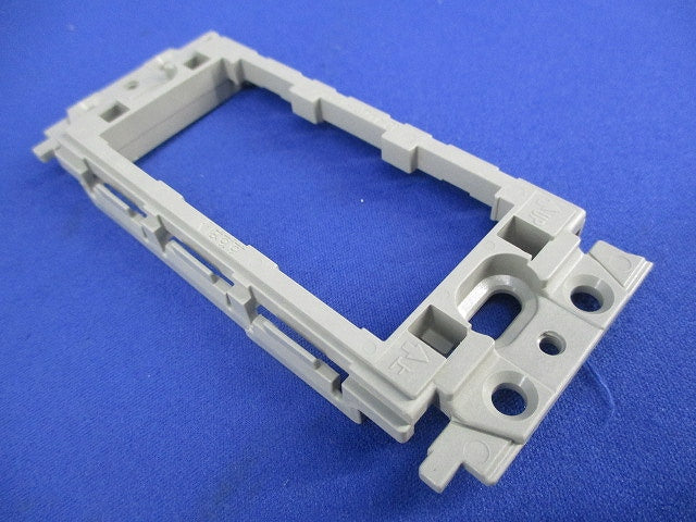 埋込絶縁コンセント取付枠(20個入) WTF3710K