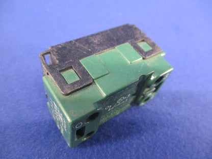 埋込ひかるスイッチB(3個入) WT5341