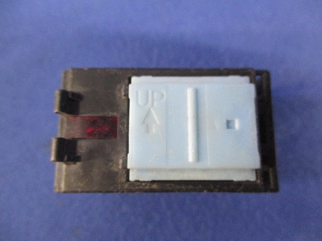 埋込ひかるスイッチB(3個入) WT5341