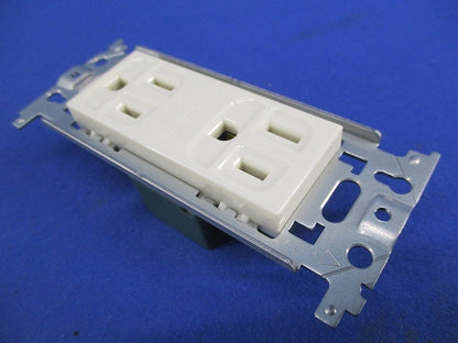 埋込接地ダブルコンセント(5個入) WN1512K