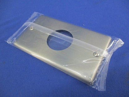 新金属埋込コンセントプレート(7枚入) WN9513