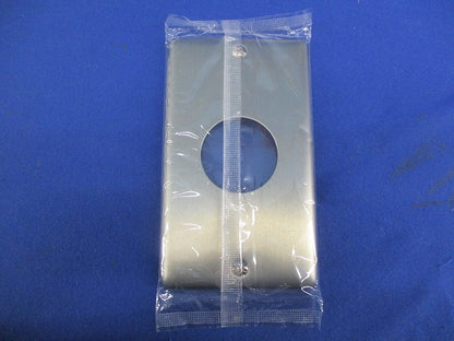 新金属埋込コンセントプレート(7枚入) WN9513