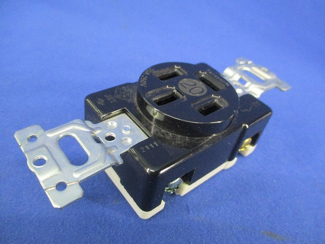 接地3P20A埋込コンセント(3個入) WF1420K