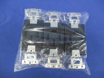 接地3P20A埋込コンセント(3個入) WF1420K