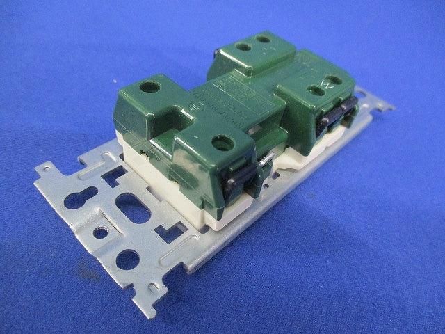 埋込アースターミナル付接地ダブルコンセント(3個入) WN11329