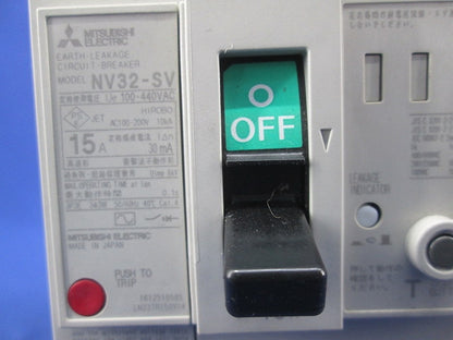 漏電遮断器3P3E15A NV32-SV