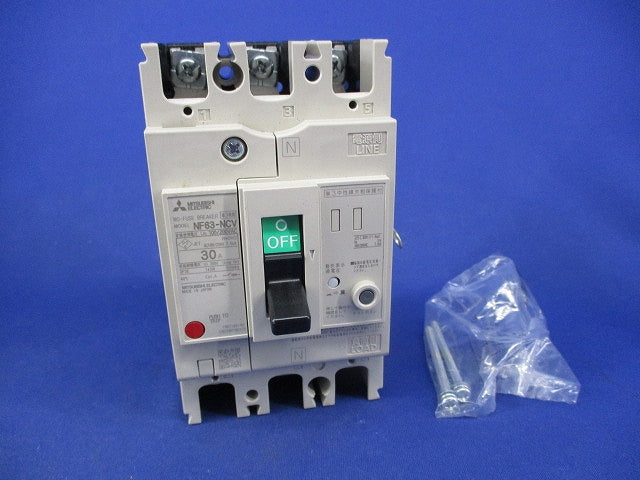 ノーヒューズブレーカ3P30A(単3中性線欠相保護付)箱違い NF63-NCV