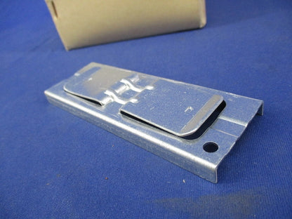 野ぶち受け材接続金具(19個入) TFG1