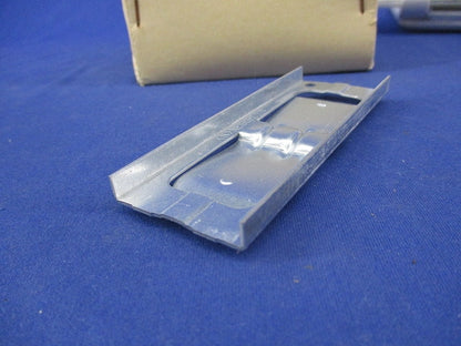 野ぶち受け材接続金具(19個入) TFG1