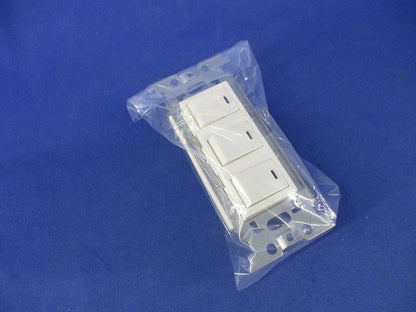 埋込トリプルスイッチB WN5311