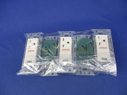 15A・20A兼用埋込アースターミナル付接地コンセント(5個入) National WN1932