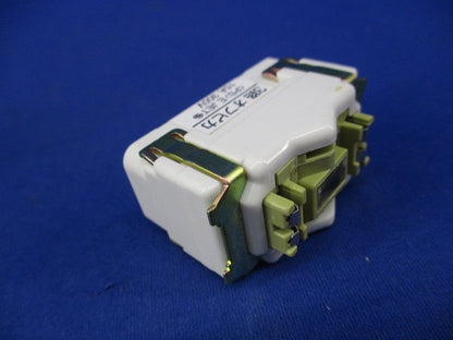 3路オフピカスイッチC 15A300V(6個入) NWD1313