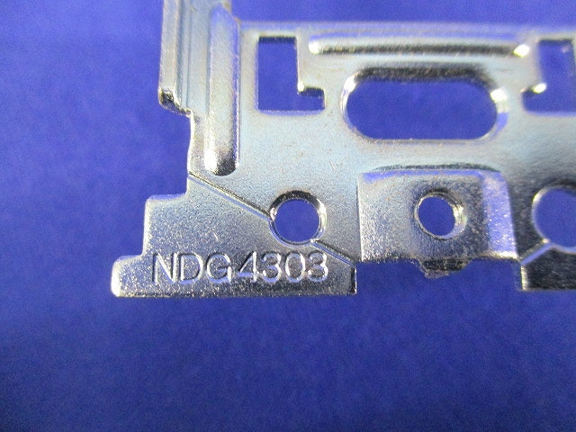 埋込モジュラーコンセント(ワンタッチサポート付)(2セット入)(汚れ有) NDG8003+NDG4303