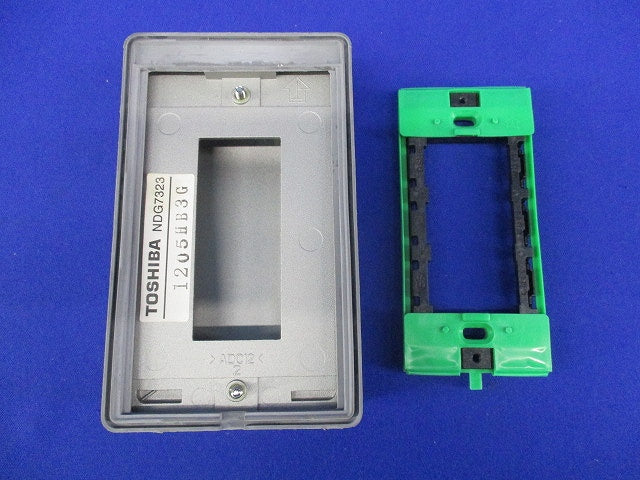 キー付･ロック付金属防滴プレート3コ用 NDG7323