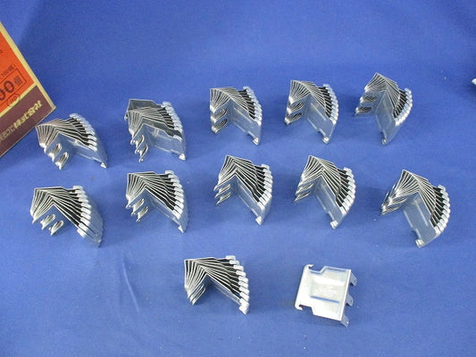 二重天井用金具(110個入) AKC2