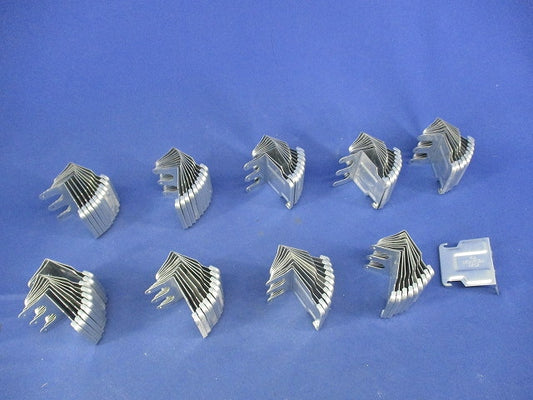 二重天井用金具(90個入) AKC2