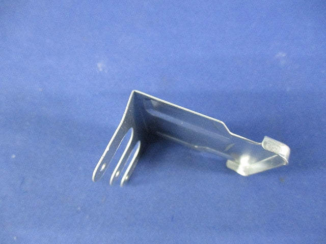 二重天井用金具(90個入) AKC2