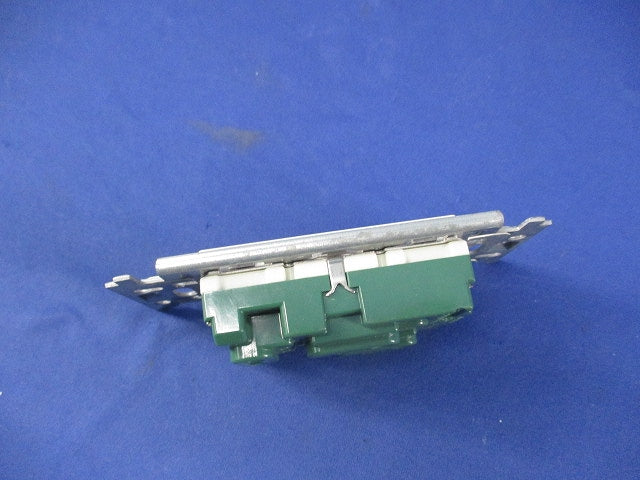 15A・20A兼用埋込アースターミナル付接地コンセント(5個入) National WN1932