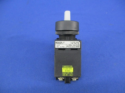 セレクタスイッチ AR22PL-7+AR9T511-M