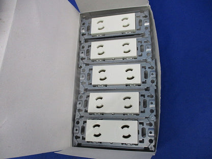 埋込抜け止めダブルコンセント(5個入) WN1062