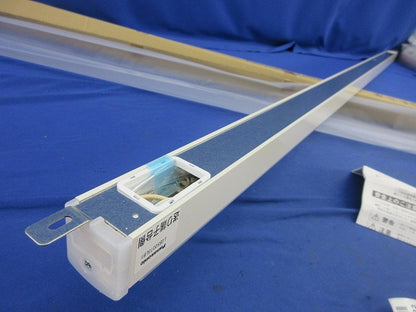 LEDベーシックラインライト(温白色) LGB50073LB1