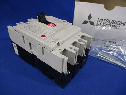 漏電遮断器 3P3E50A 30ｍA NV63-CV3P3E50A30mA