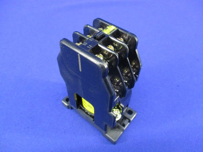 標準形補助継電器 200V SRC50-2F/X