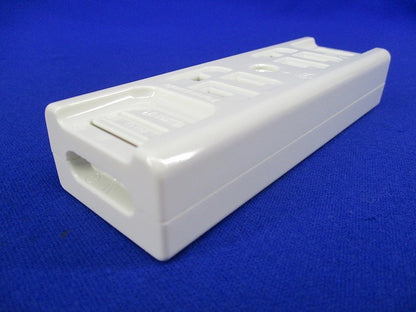 接地15A露出ダブルコンセント(8個入) WK1512K