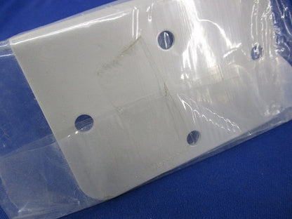 壁面取付ブラケット SZ-007