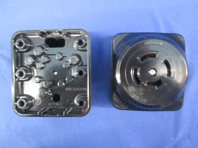 接地3P20A引掛露出コンセント(5個入) WK2420K